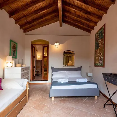 In Centro Citta, Nei Vicoli Del Borgo Lägenhet