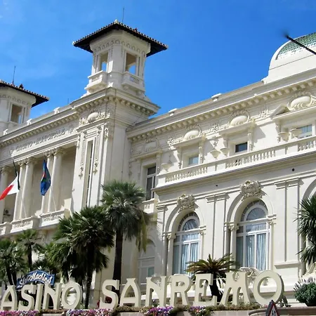Appartement In Centro Città, Nei Vicoli Del Borgo San Remo