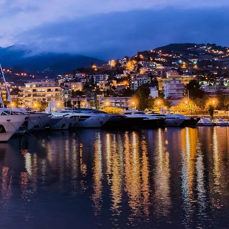 Appartement In Centro Citta, Nei Vicoli Del Borgo *