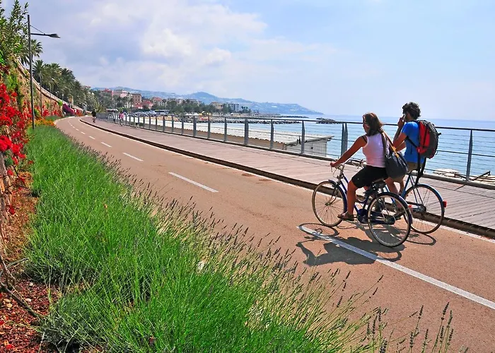 In Centro Citta, Nei Vicoli Del Borgo Daire Sanremo