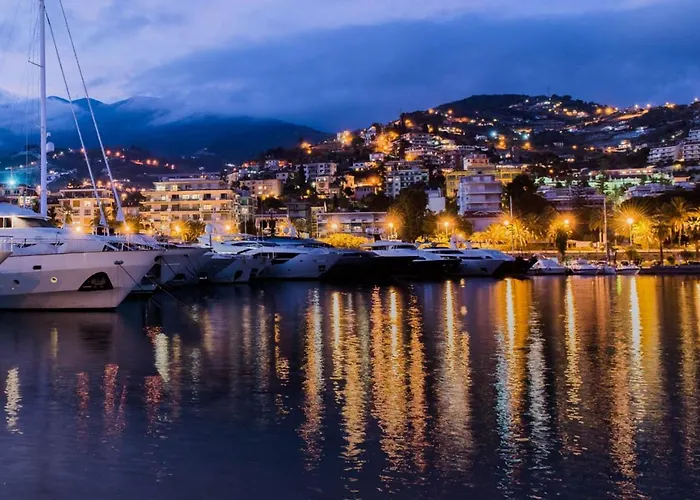 Daire In Centro Citta, Nei Vicoli Del Borgo *